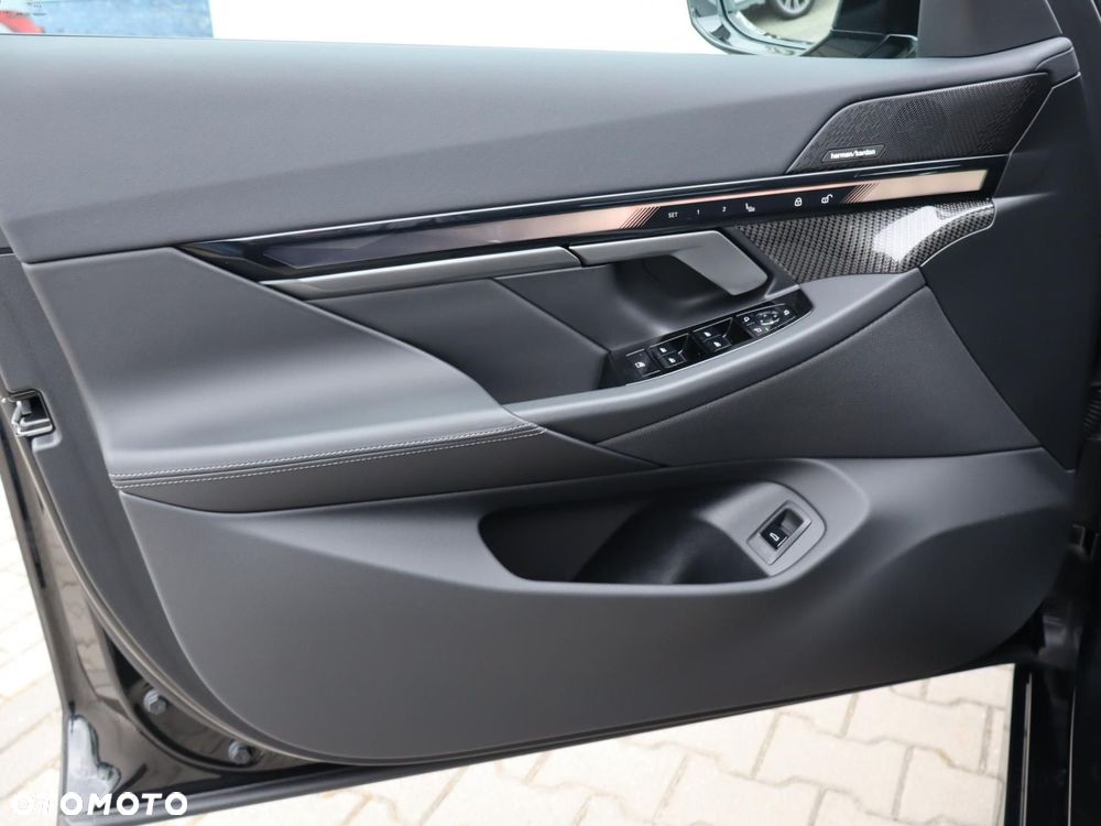 BMW Seria 5 520d xDrive mHEV M Sport - 18