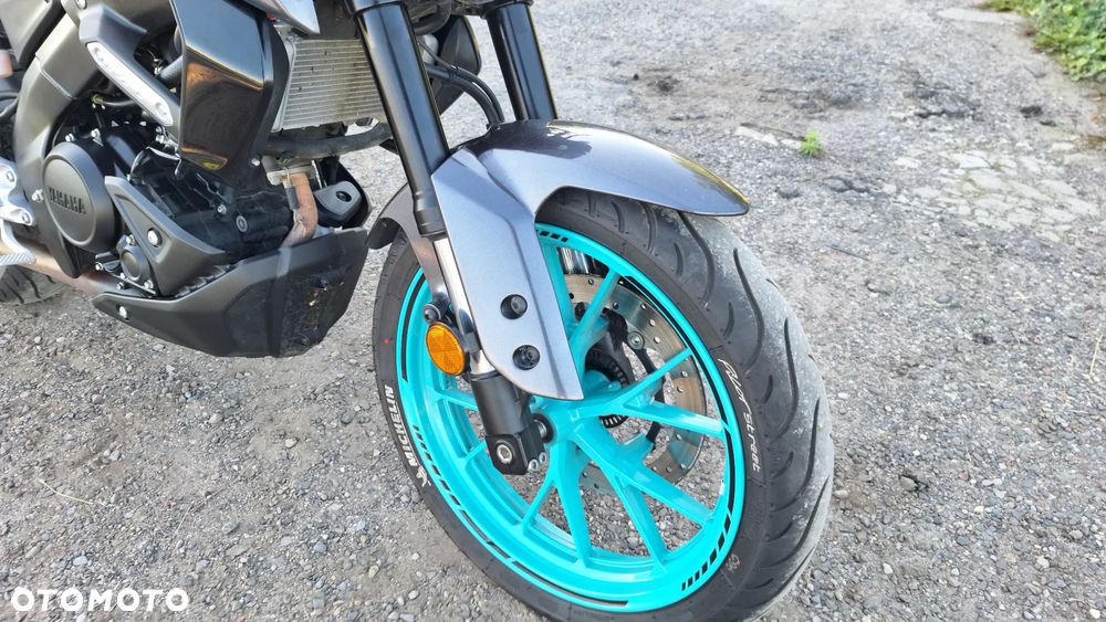 Yamaha MT - 12