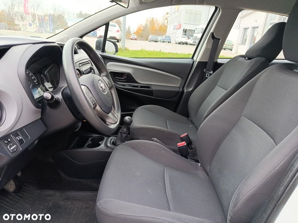Toyota Yaris - 15