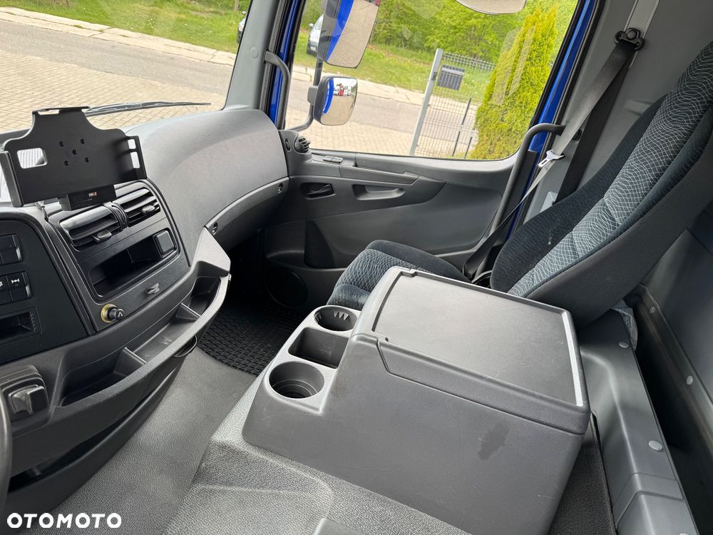 Mercedes-Benz ATEGO 816 KONTENER IZOTERMA  5.30m+ WINDA - 7