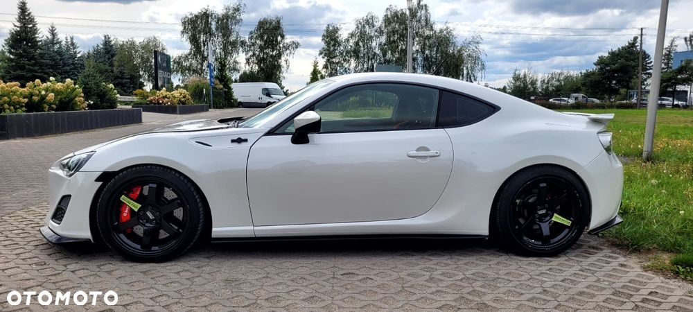 Toyota GT86 2.0 Prestige - 4