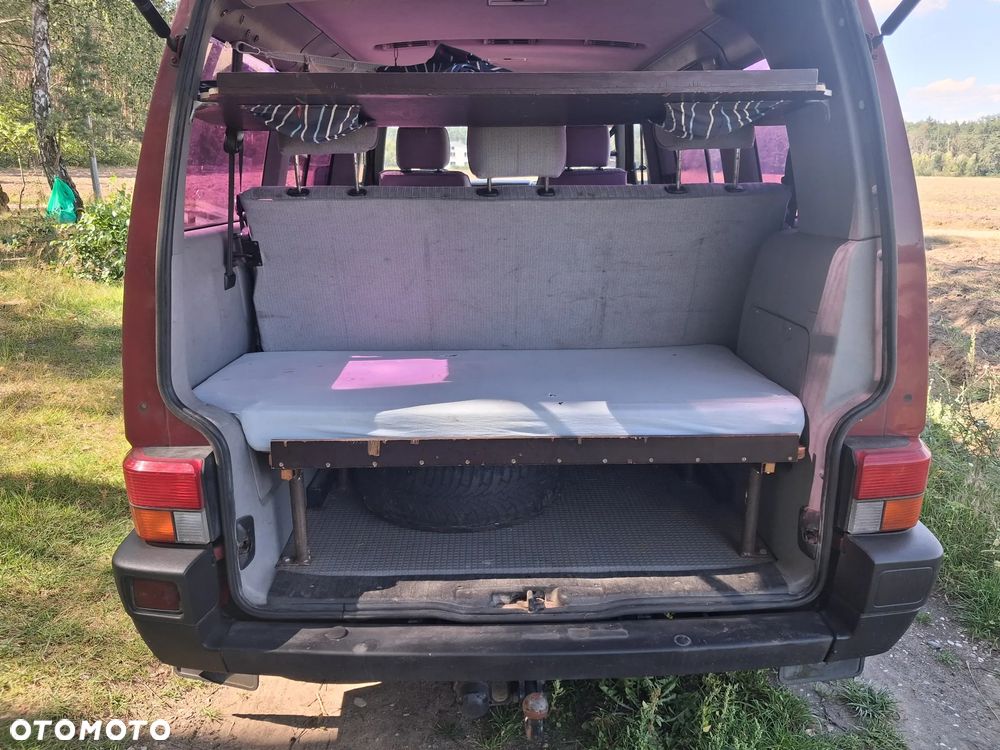 Volkswagen Multivan - 14