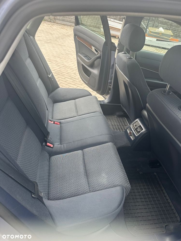 Audi A6 Limousine 2.4 Multitronic - 11