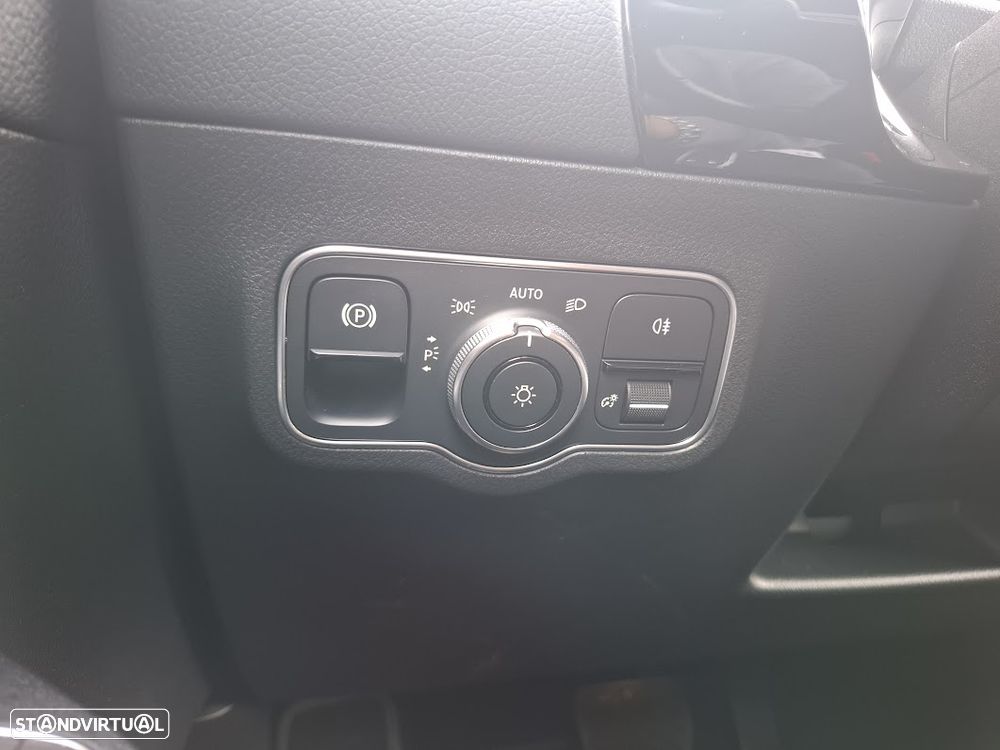 Mercedes-Benz GLA 250 e 8G-DCT Edition Plug-in-Hybrid - 33