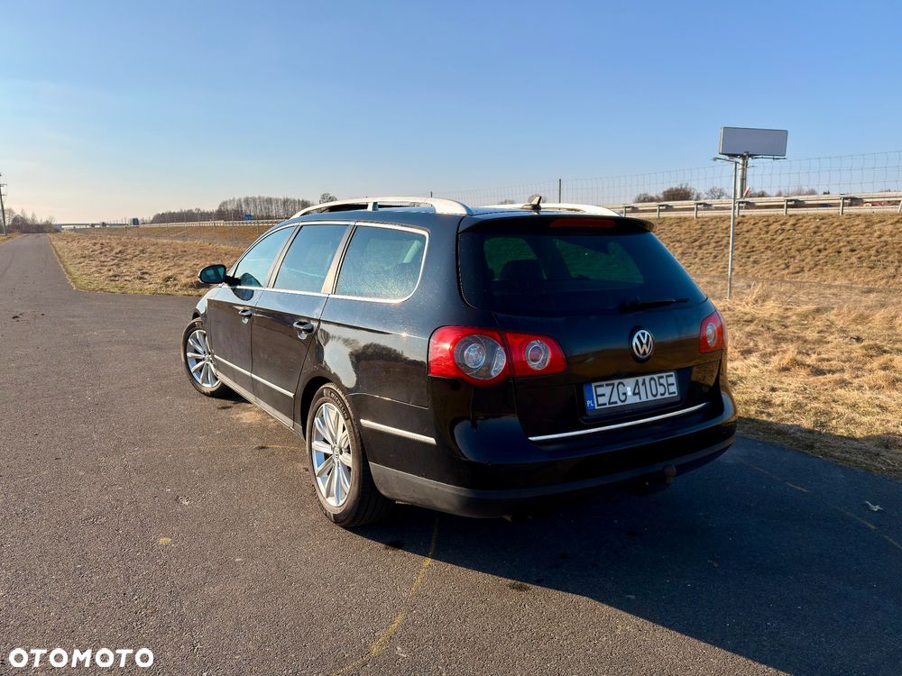 Volkswagen Passat 2.0 TDI DPF Highline - 4