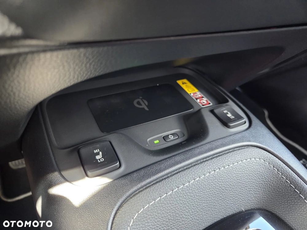 Toyota Corolla 2.0 Hybrid Style - 24