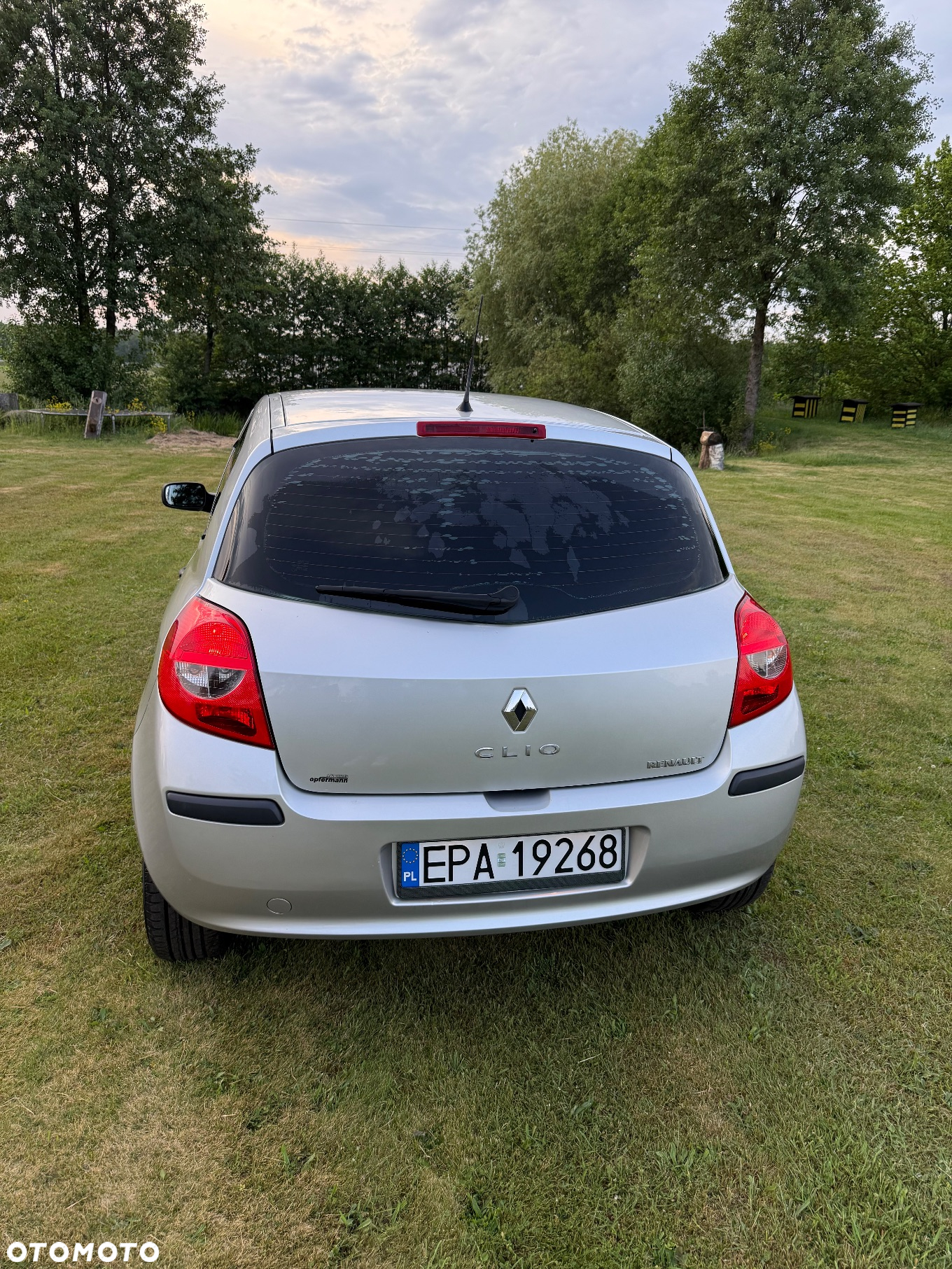 Renault Clio 1.2 16V Authentique - 5