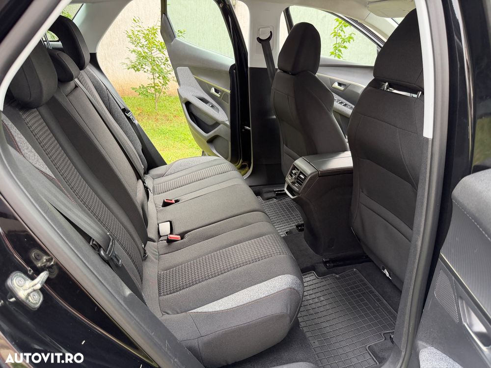 Peugeot 3008 PureTech 130 Stop & Start GPF EAT8 Active Business-Paket - 27