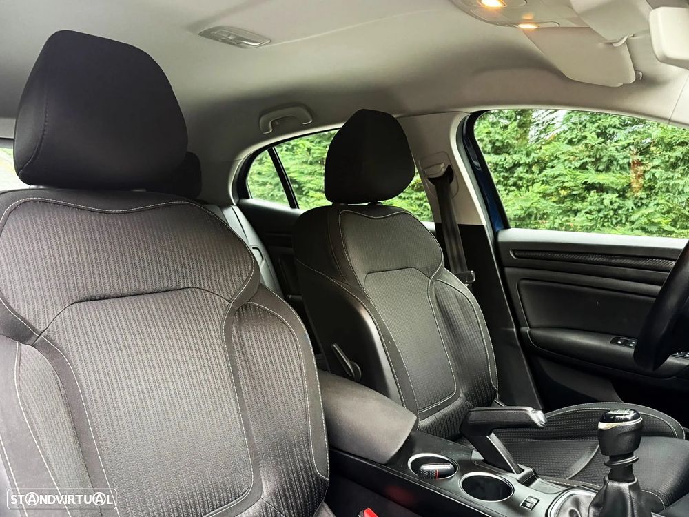 Renault Mégane 1.5 Blue dCi Zen - 15
