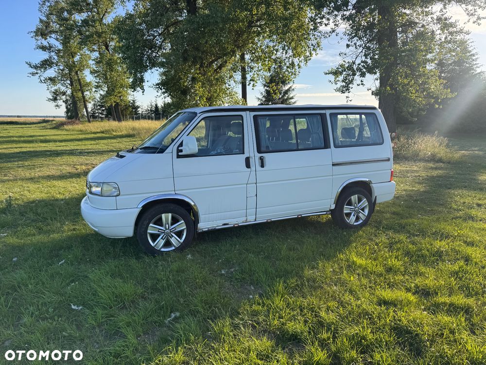 Volkswagen Caravelle Basis / CL - 4