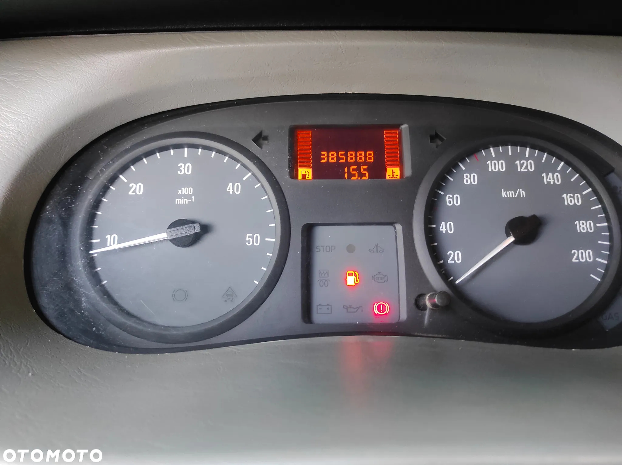 Opel Vivaro - 21
