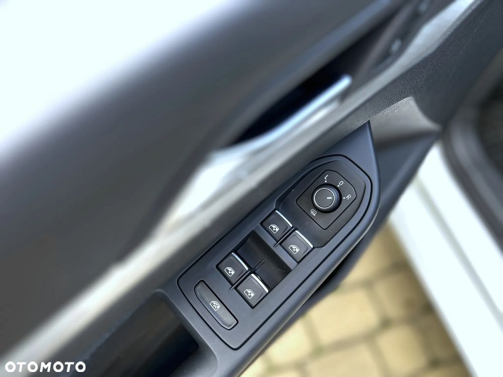 Volkswagen Golf 1.5 TSI EVO Style - 18