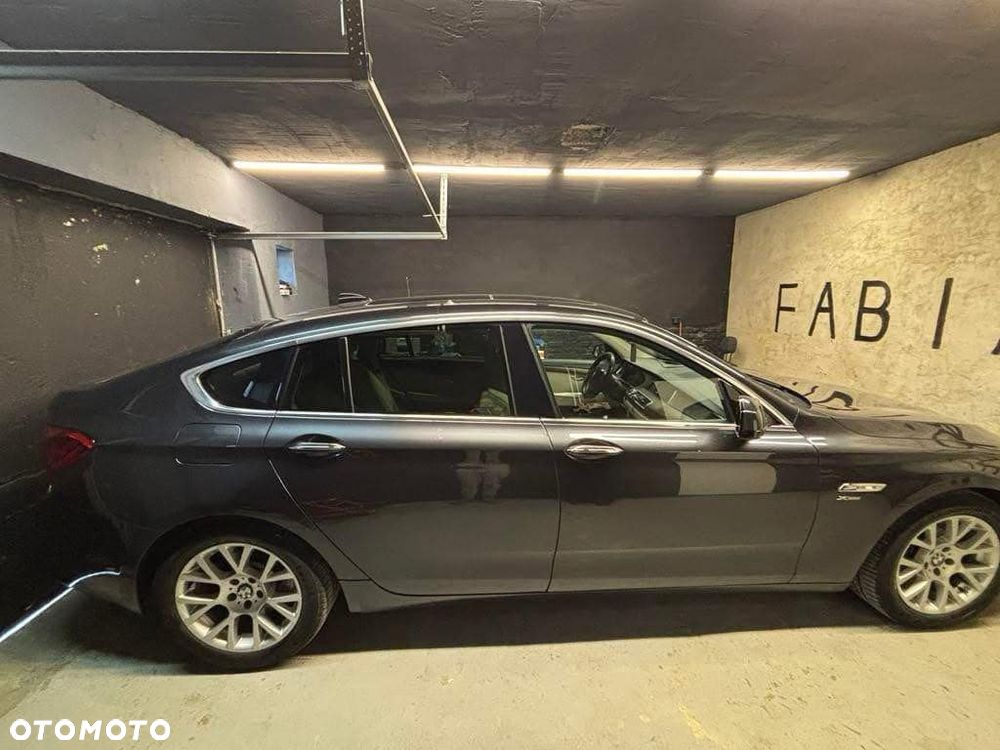 BMW 5GT - 3