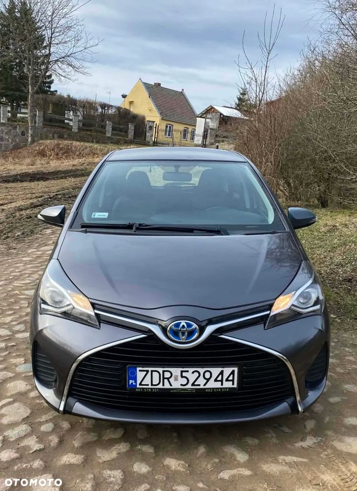 Toyota Yaris Hybrid 100 Life - 2