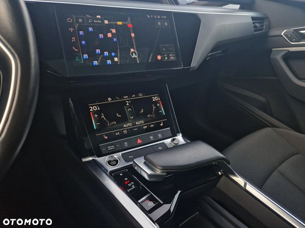 Audi Q8 e-tron - 25