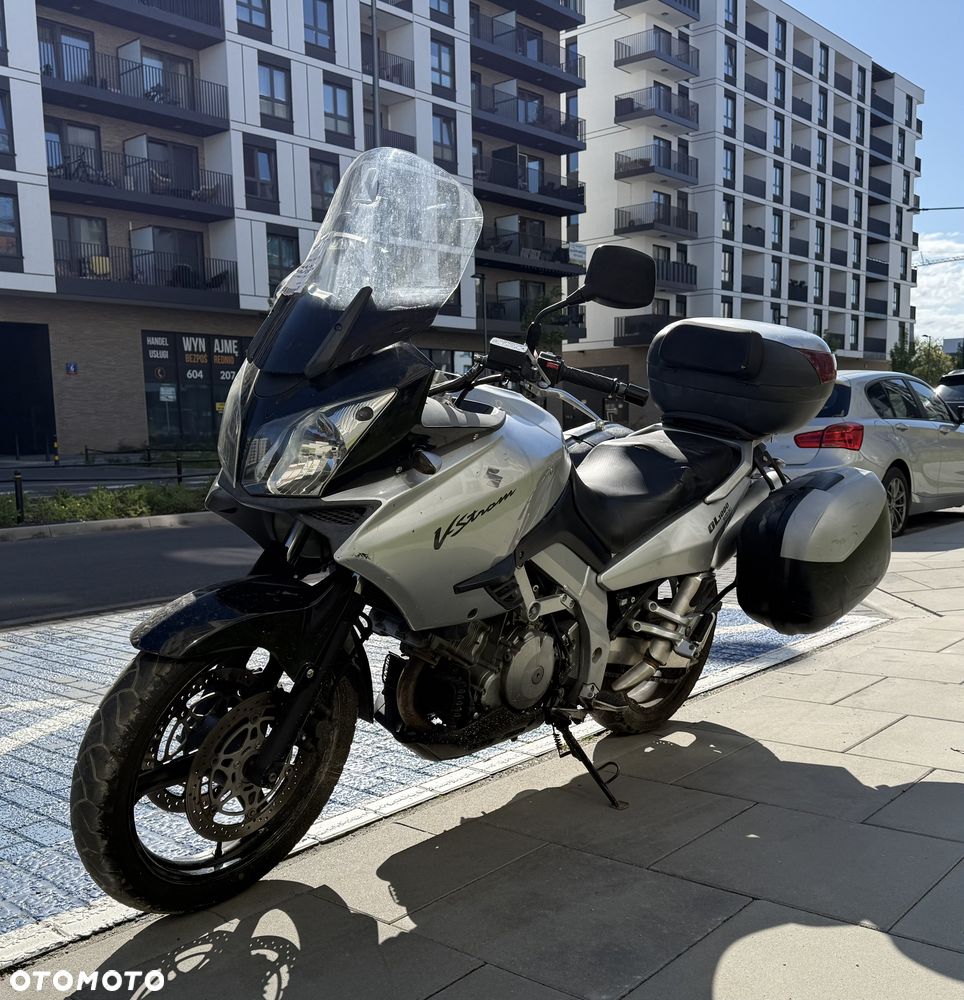 Suzuki V-STROM - 1