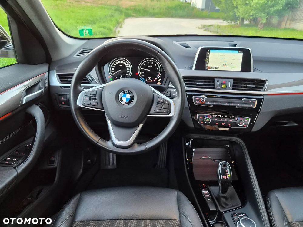 BMW X1 sDrive20i xLine - 8