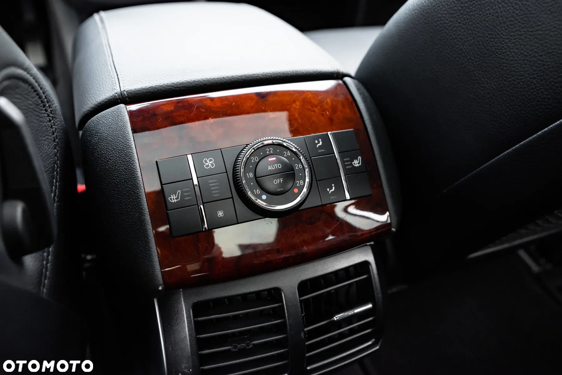 Mercedes-Benz Klasa R 320 CDI 4-Matic - 31