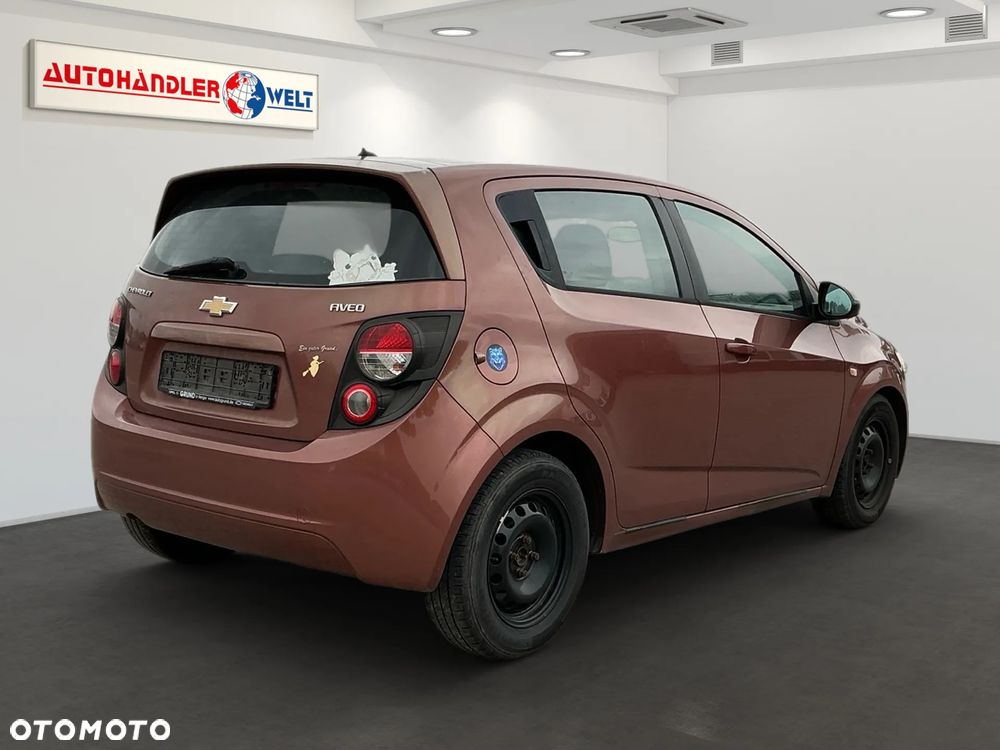 Chevrolet Aveo 1.2 LT+ - 23