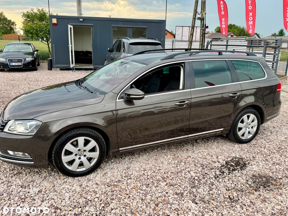 Volkswagen Passat - 25