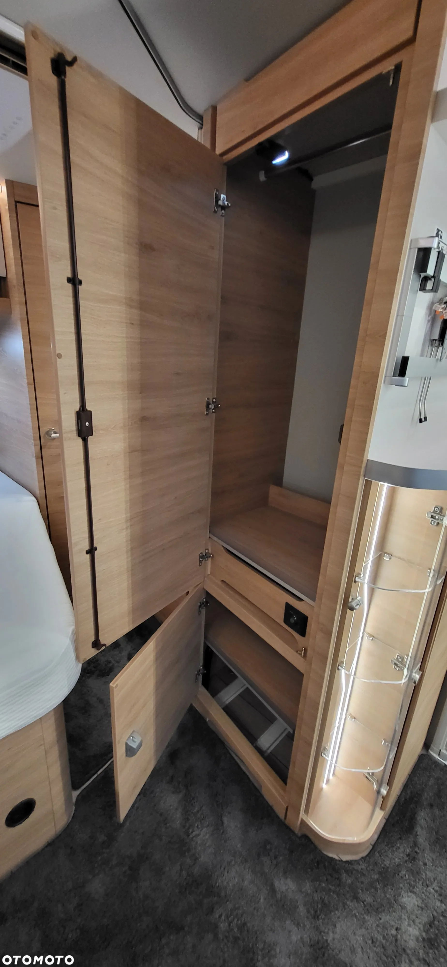 KNAUS SÜDWIND 450 FU 60 YEARS - 30