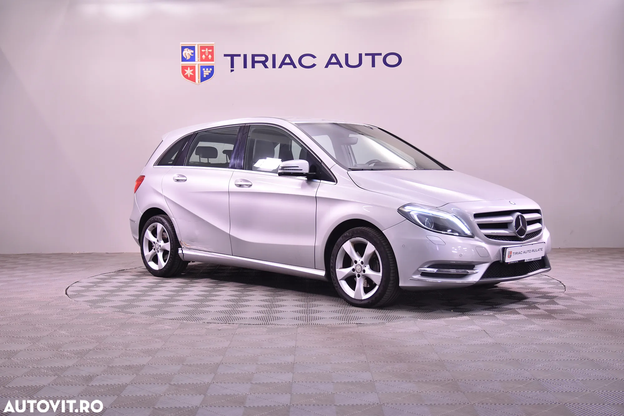 Mercedes-Benz B 180 7G-DCT - 7