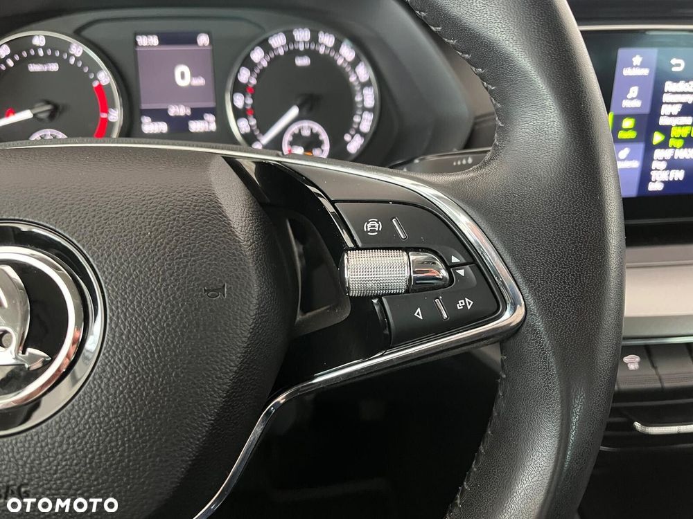 Skoda Octavia 1.5 TSI ACT Ambition - 25