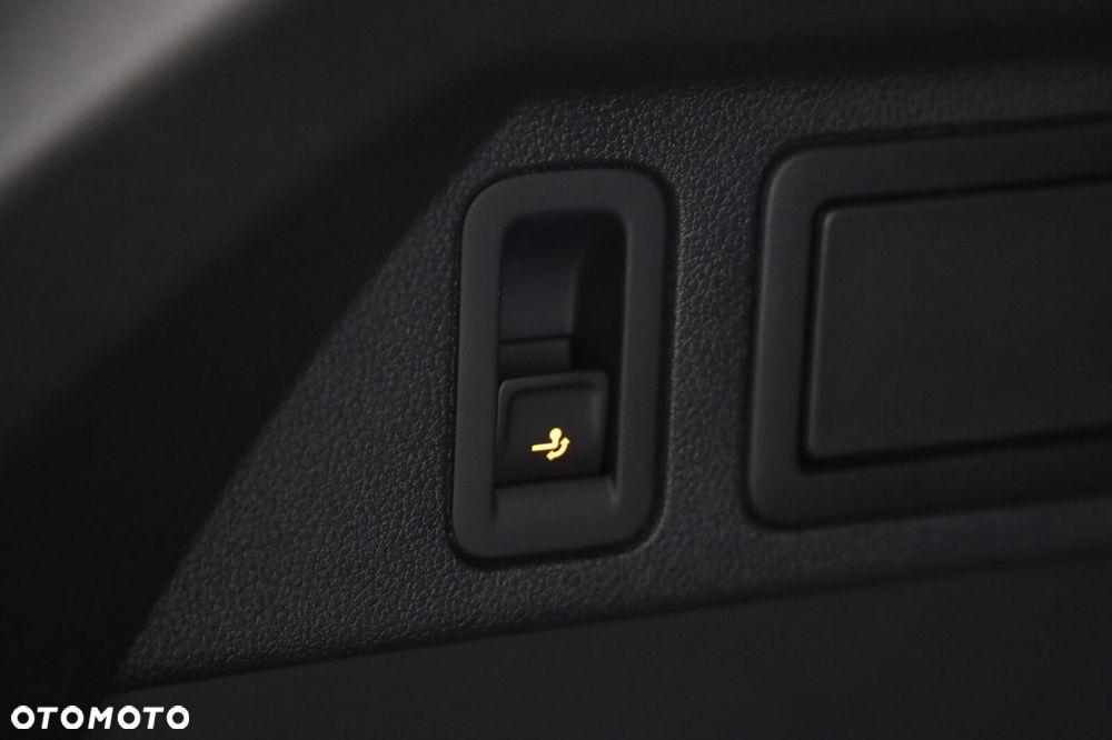 Volkswagen Tiguan - 26