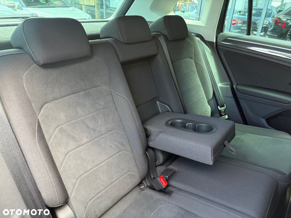 Volkswagen Tiguan - 16