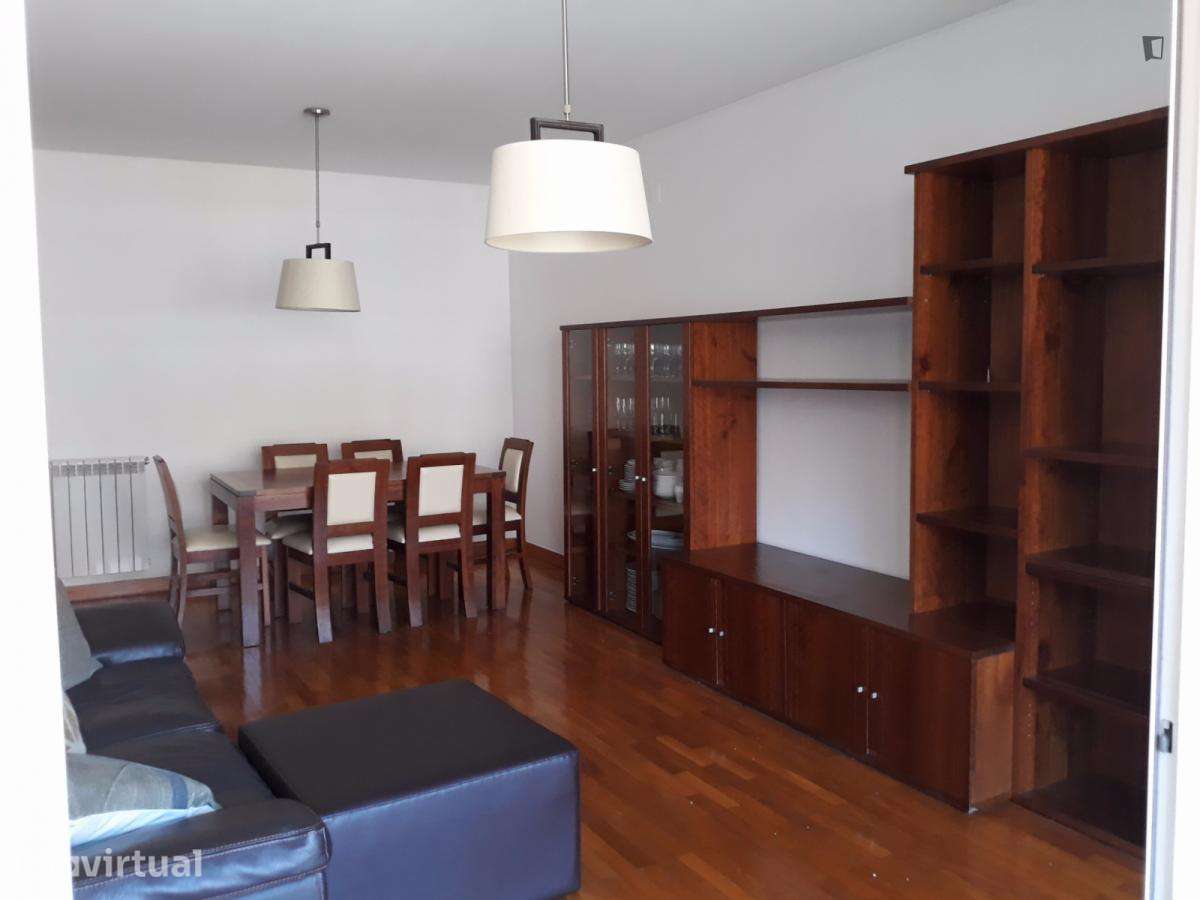 Apartamento com 2 quartos - localizado em Matosinhos Porto - Grande imagem: 2/10