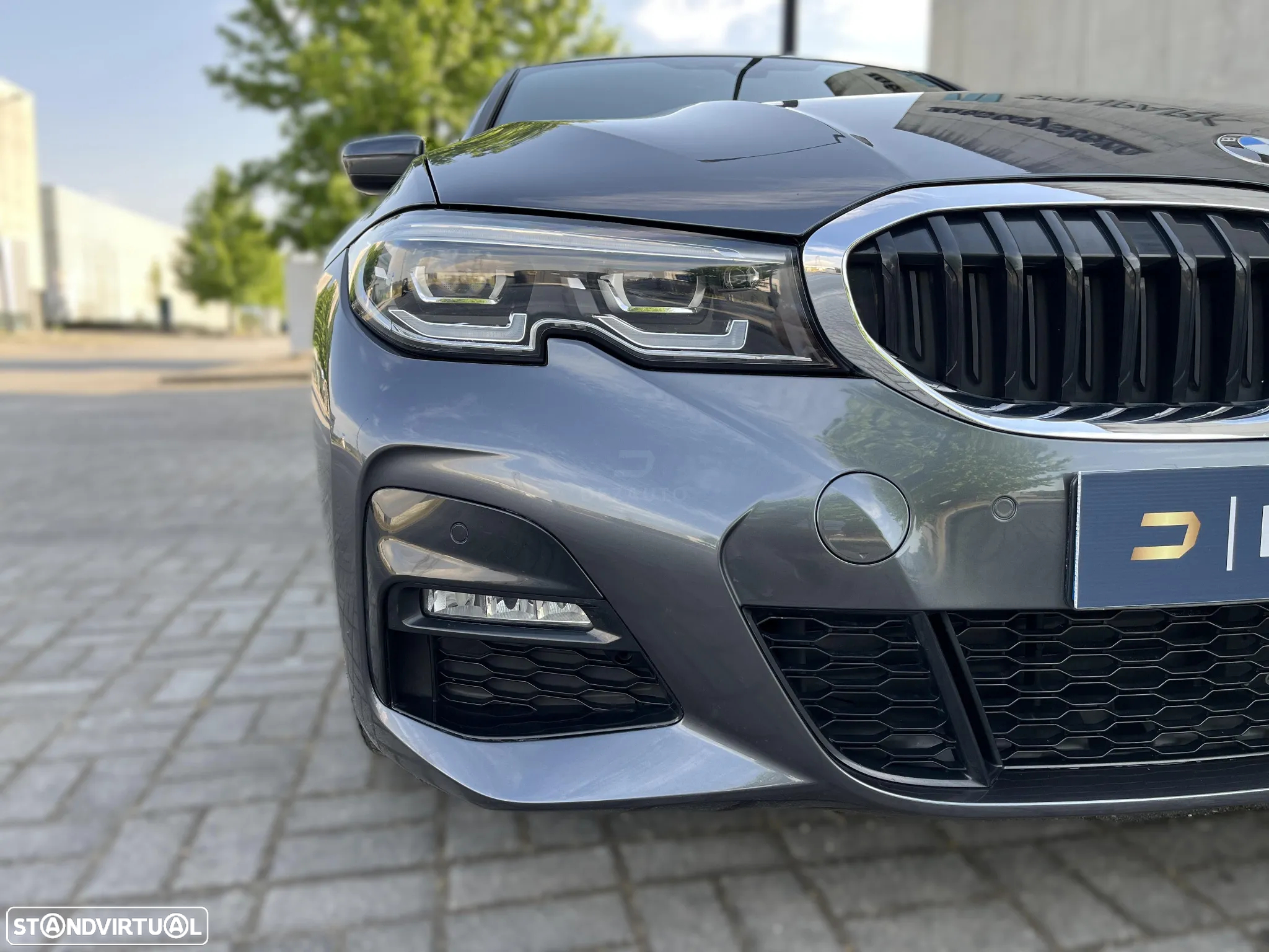 BMW 330 - 12