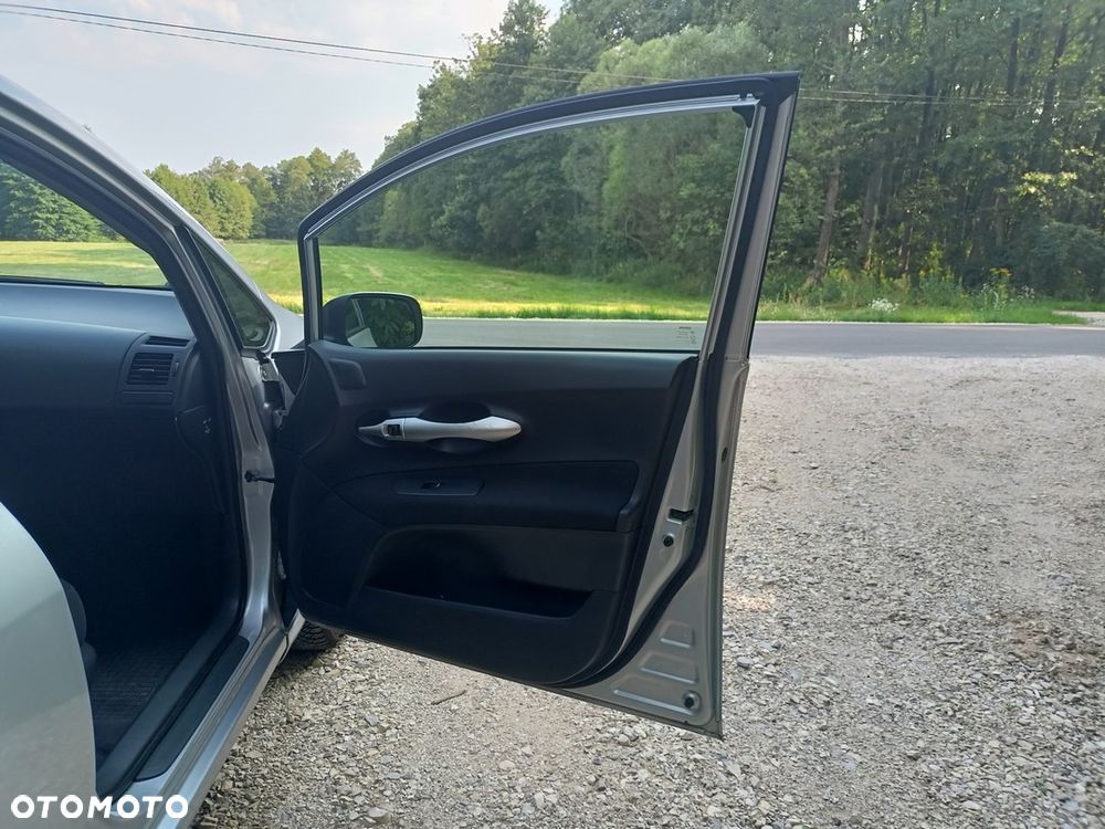 Toyota Auris 1.33 VVT-i Life Comfort - 21