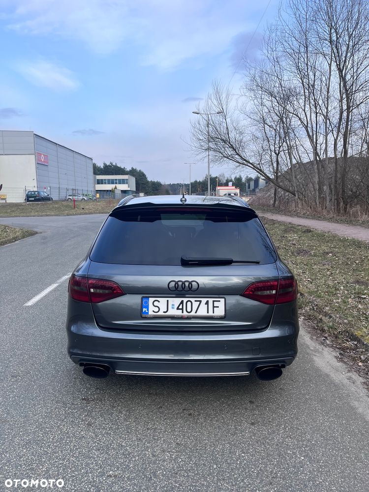 Audi A4 Avant 2.0 TDI Quattro S tronic - 4