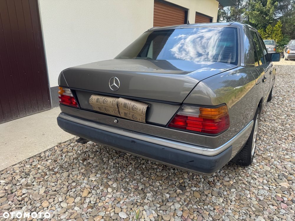 Mercedes-Benz W124 (1984-1993) - 6