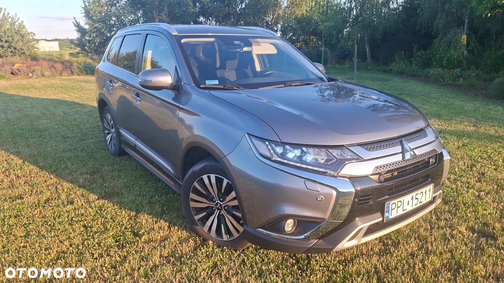 Mitsubishi Outlander 2.0 Intense 4WD CVT - 18