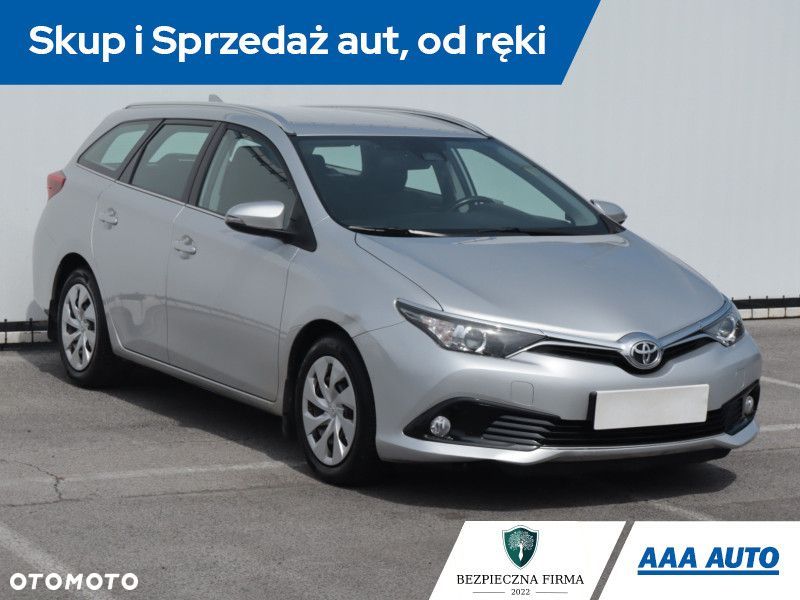 Toyota Auris - 3