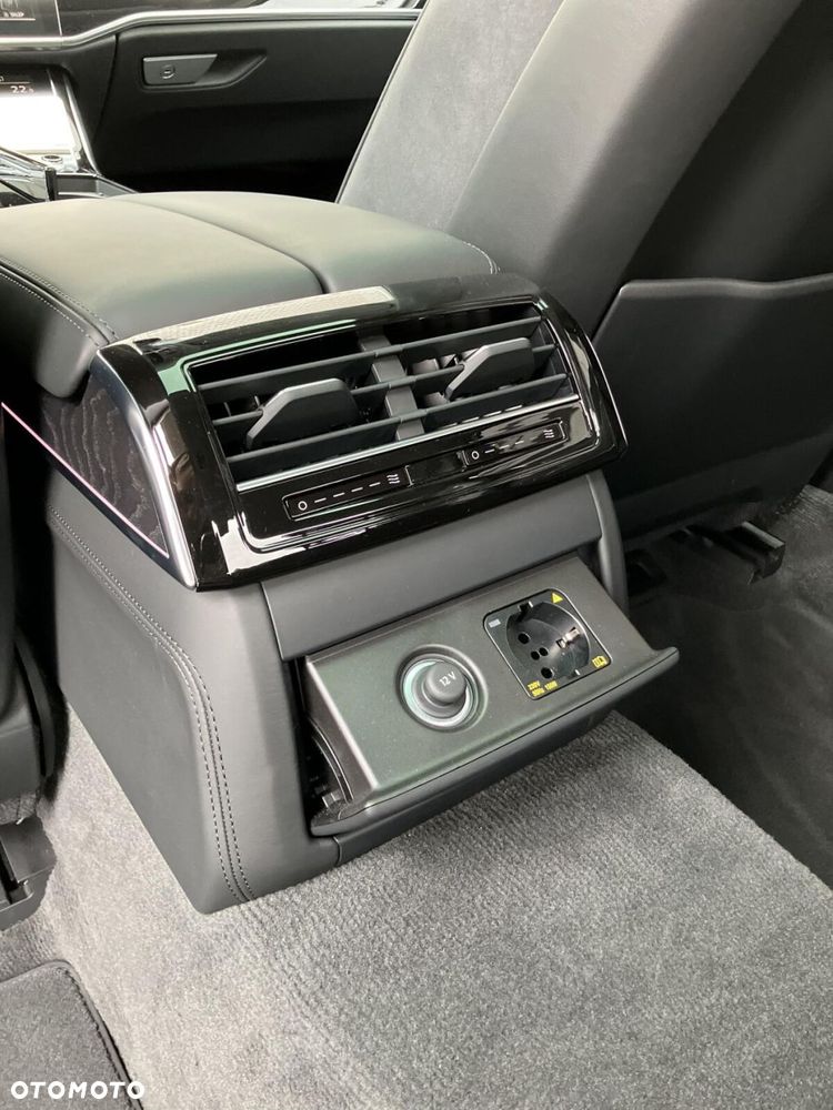 Audi A8 - 17