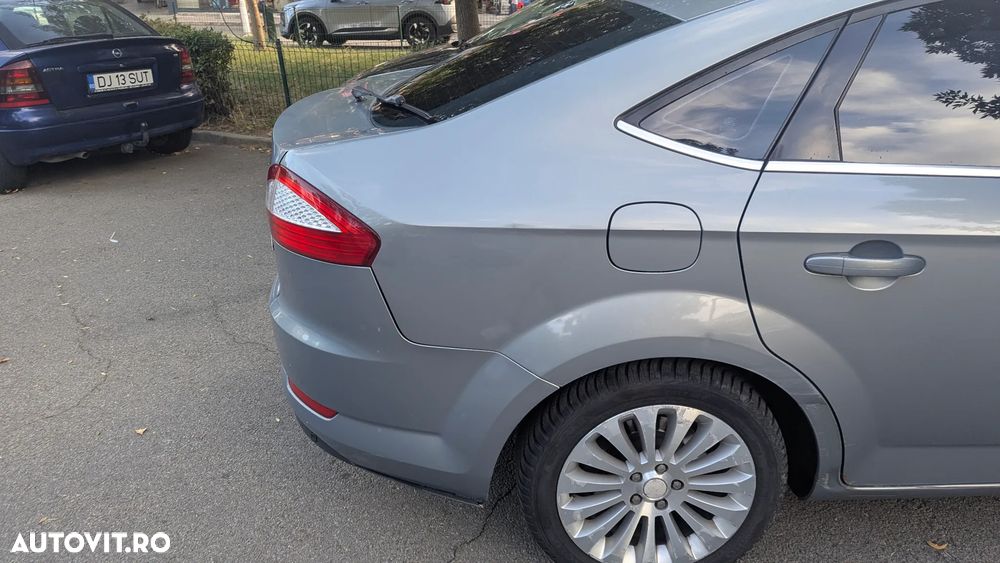 Ford Mondeo 2.0 TDCi Ghia - 7