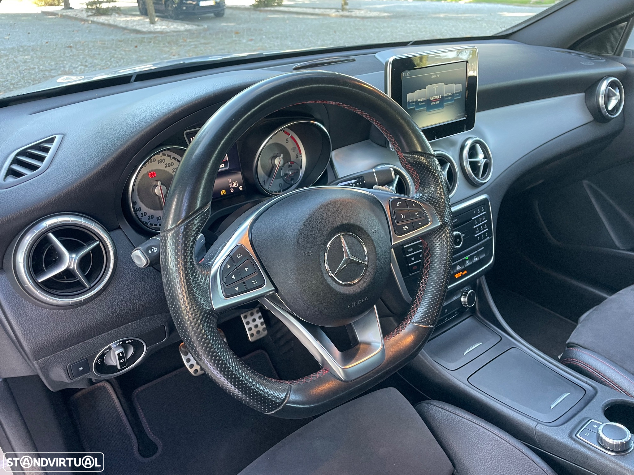 Mercedes-Benz CLA 200 d Shooting Brake AMG Line Aut. - 18