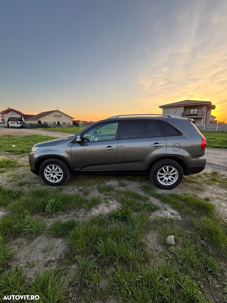 Kia Sorento 2.2 DSL BASE AT 4x2 - 2