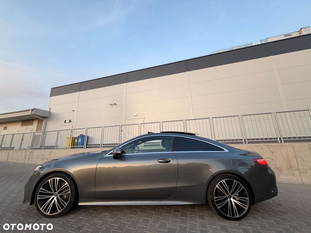 Mercedes-Benz Klasa E 220 d 9G-TRONIC AMG Line - 24