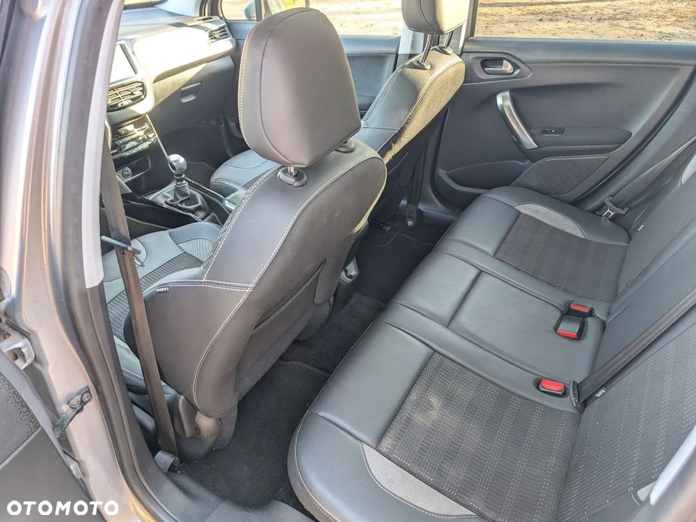 Peugeot 2008 PureTech 110 Stop&Start Allure - 18