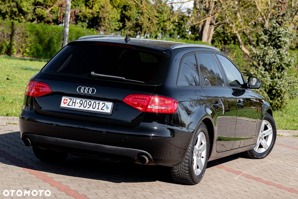 Audi A4 Avant 2.0 TFSI Attraction - 9