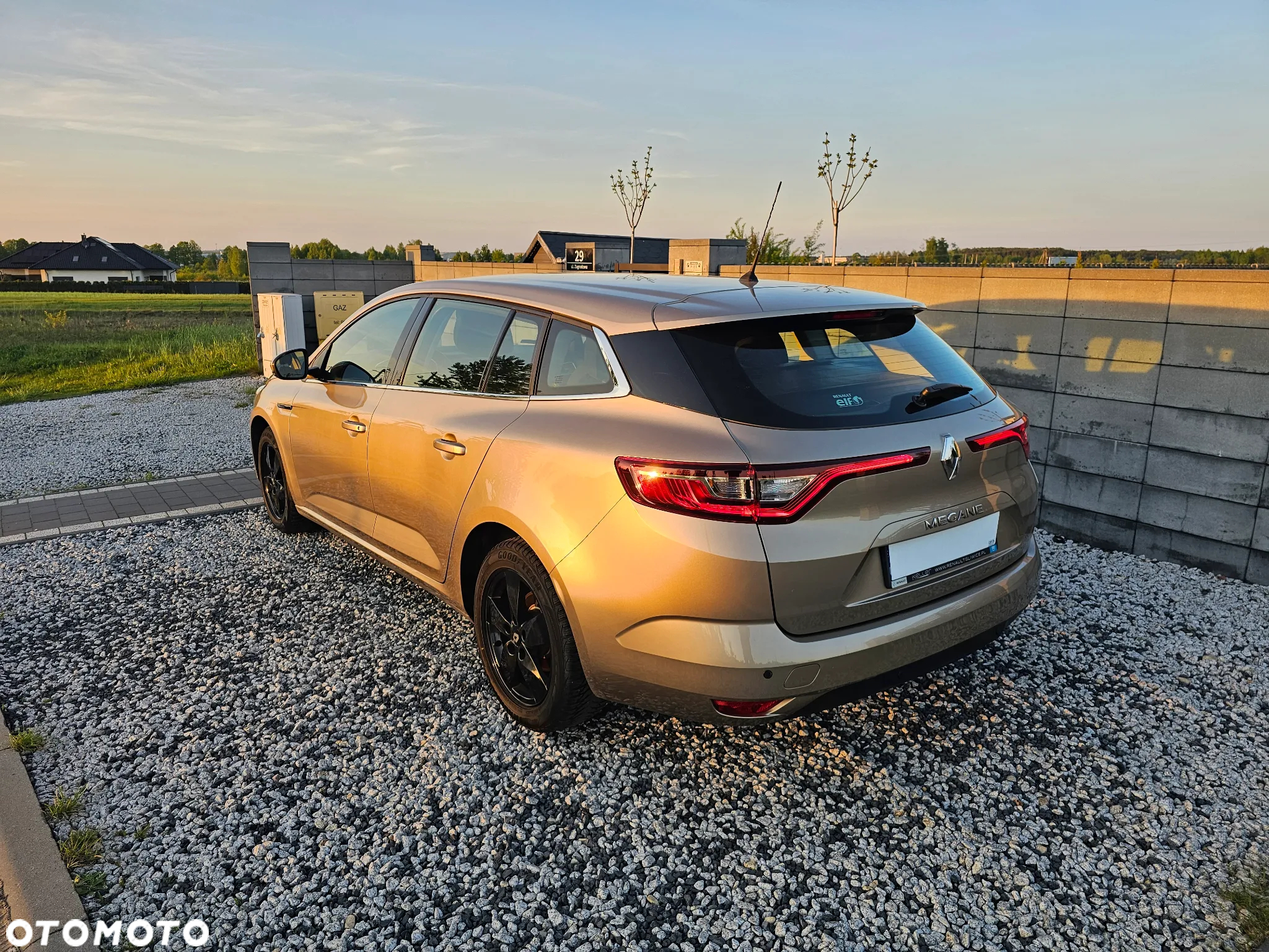Renault Megane 1.6 SCe Life - 6