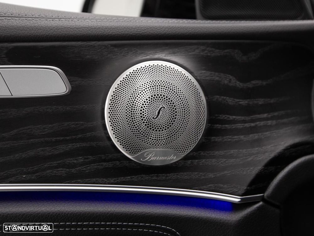Mercedes-Benz E 300 de AMG Line - 18