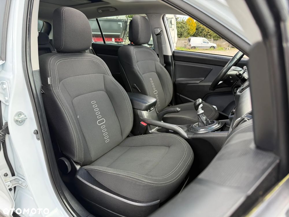 Kia Sportage 1.6 GDI Business Line M 2WD - 24