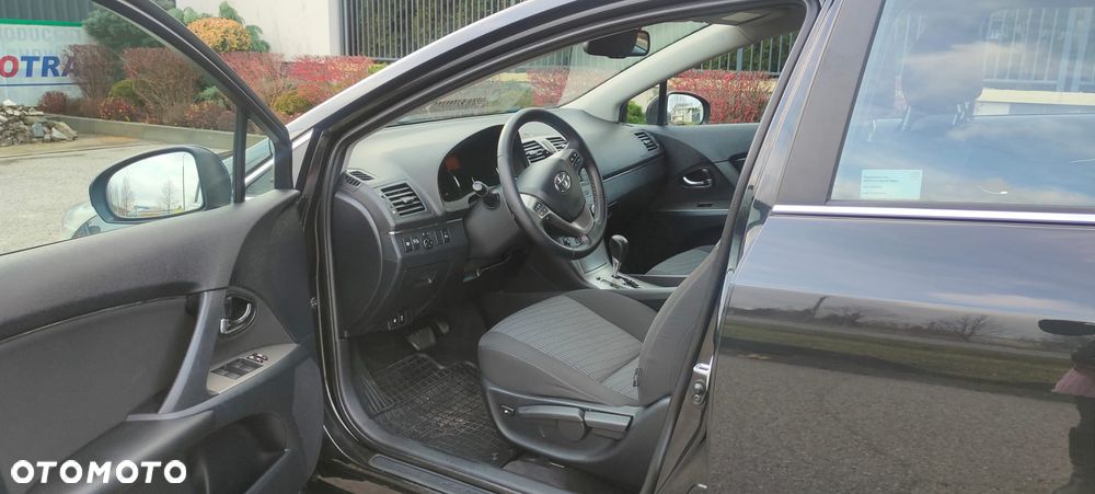 Toyota Avensis 1.8 Multidrive Edition - 18
