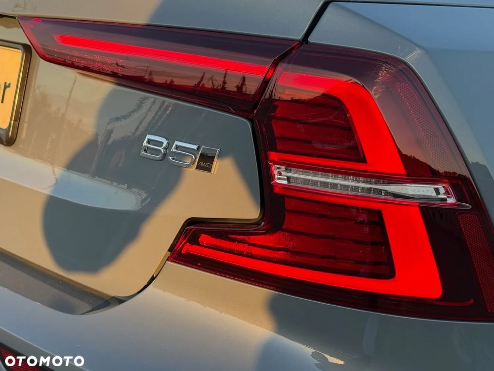 Volvo S60 B5 B AWD Plus Dark - 16