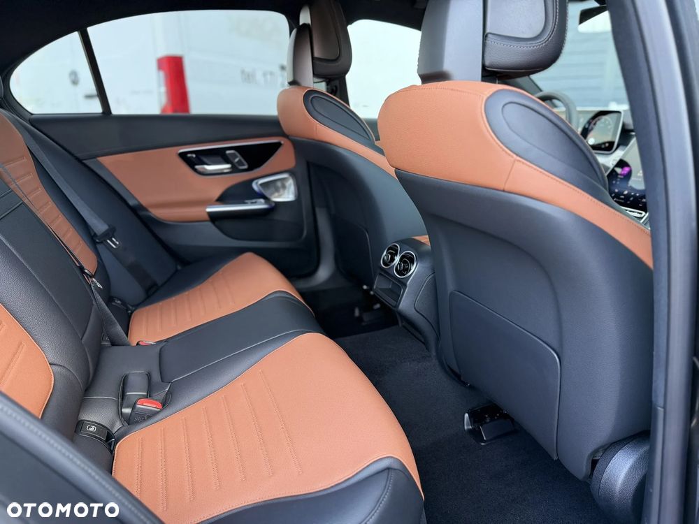 Mercedes-Benz Klasa C - 34