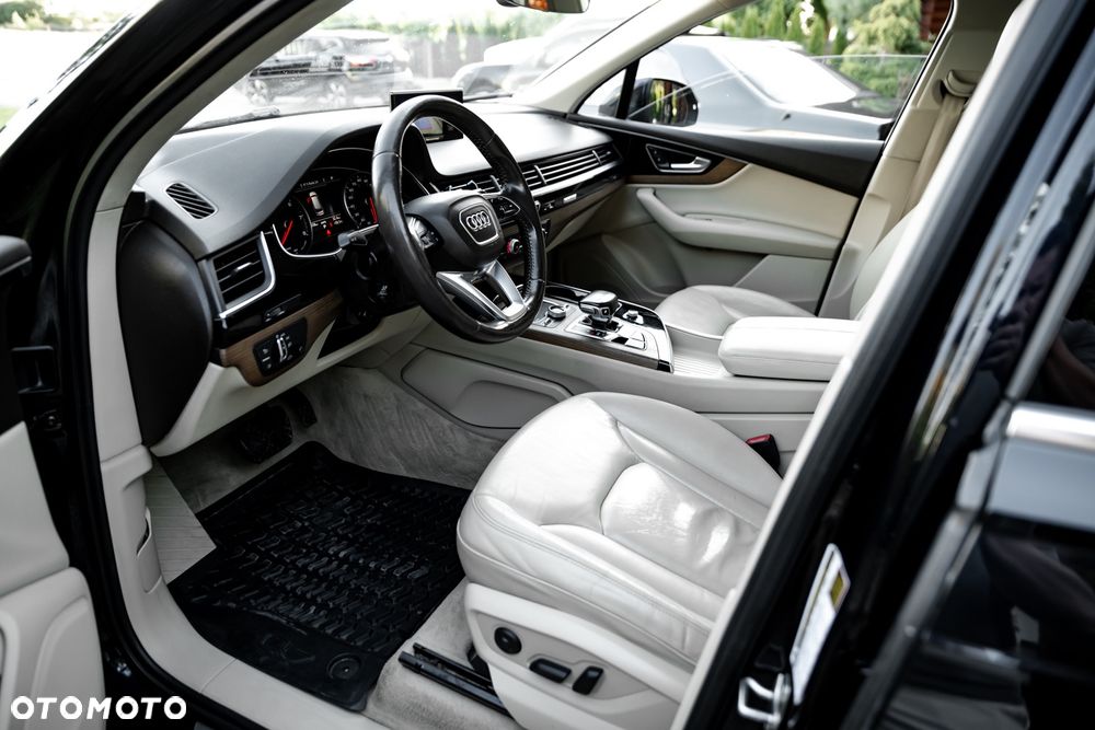 Audi Q7 - 16